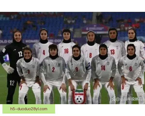 伊朗女足逃亡内幕两女性策划